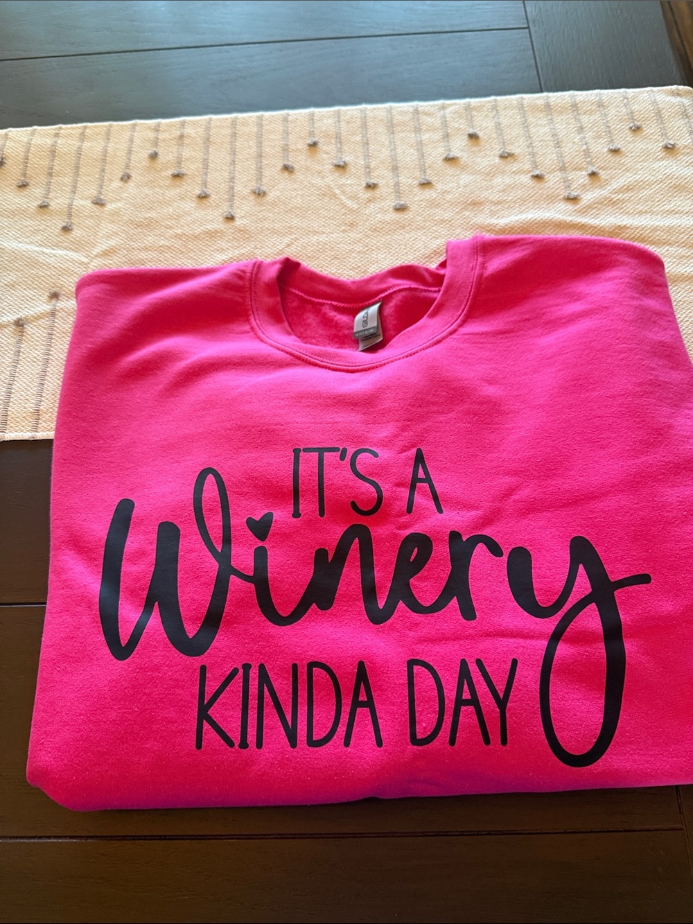 Women's Hot Pink Graphic Pullover Sweatshirt - It's a Winery Kinda Day